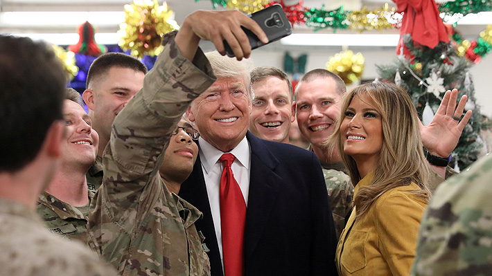 Trump realiza viaje sorpresa a Irak para visitar a soldados estadounidenses