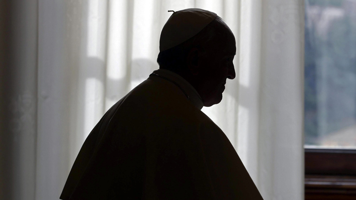 Desde "lobby" hasta "actitud proactiva": Opiniones divididas genera reunión entre el Papa y obispos chilenos en el Vaticano este lunes
