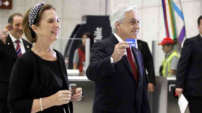 Ministra Hutt explica confusa mención a Línea 10: "Creo que al Presidente se lo llevó el entusiasmo"