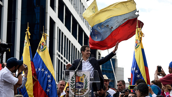 Parlamentarios de oposición aseguran que reconocimiento a Guaidó podría generar "derramamiento de sangre" en Venezuela