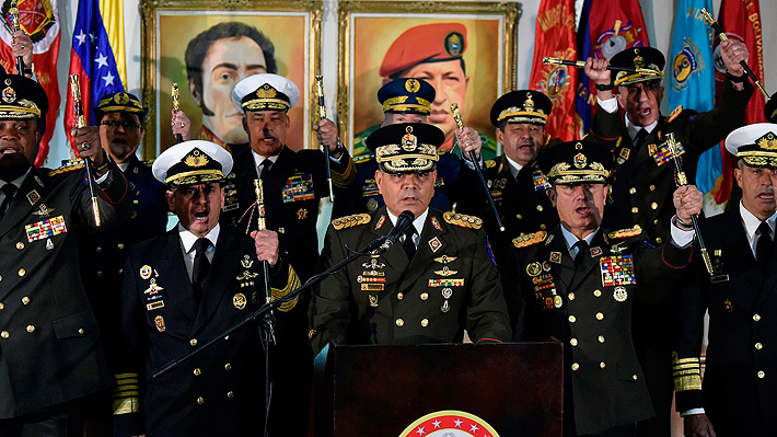 FF.AA. de Venezuela reafirman su lealtad a Maduro y rechazan proclamación de Guaidó