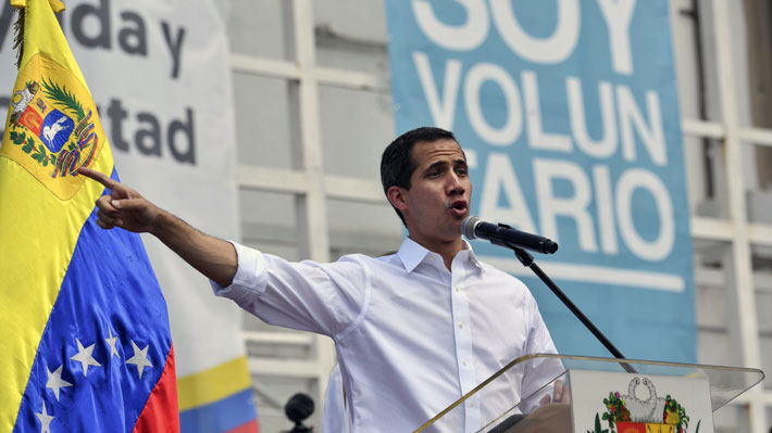 Guaidó espera llegar al "millón de voluntarios" para desbloquear  el ingreso de la ayuda humanitaria