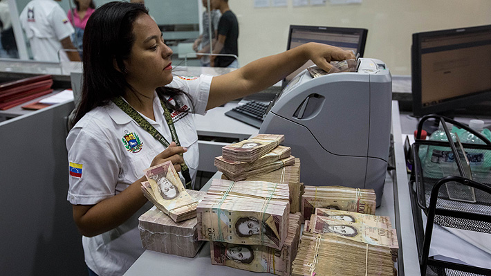 ¿Tener o no tener?: En el país del bolívar, el dólar se posiciona como el rey