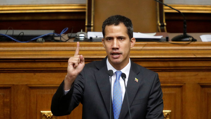 Guaidó solicita "cooperación internacional" para evitar envío de petróleo de Venezuela a Cuba