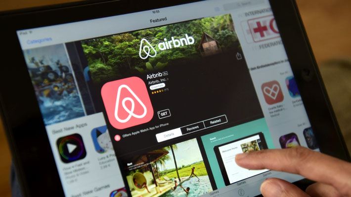 ¿La próxima Ley Uber?: El debate que abre Airbnb, la app en el ojo de ministros y rechazada por la Suprema