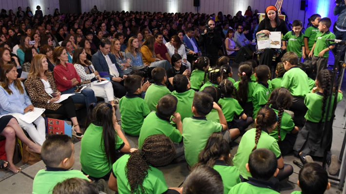 Gobierno implementa plan de lectura para escolares: Más de 150 mil niños pasan a segundo básico sin el nivel adecuado