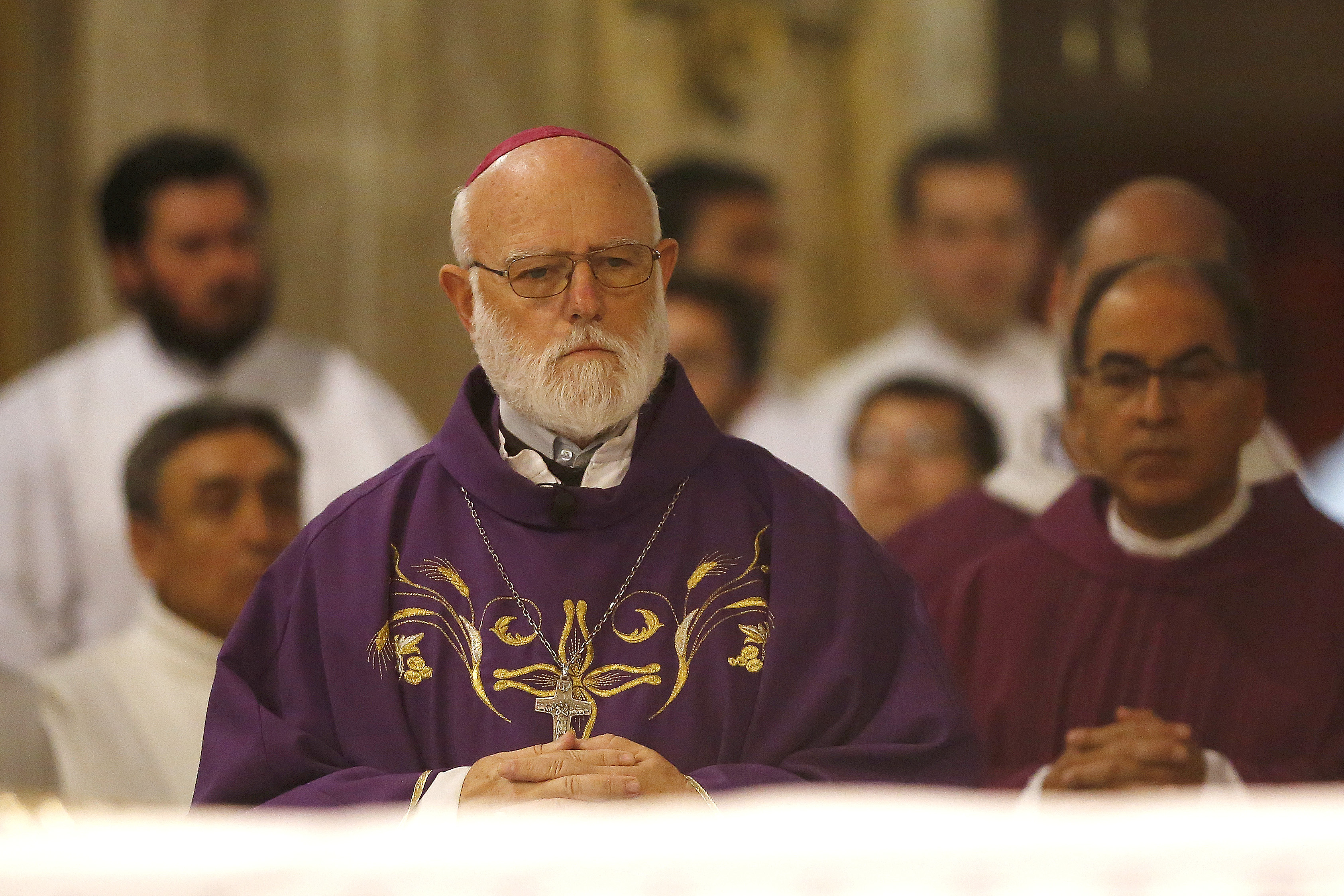 Celestino Aós en su primera misa en Santiago: "Abusos en la Iglesia son intolerables, necesitamos reformas"