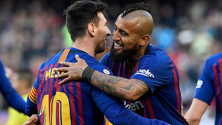 Vidal ingresó en los minutos finales del triunfo del Barcelona en el Derbi catalán que se decidió con dos genialidades de Messi