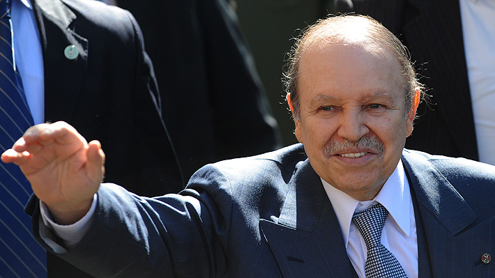 Consejo Constitucional de Argelia acepta la renuncia de Bouteflika a la Presidencia