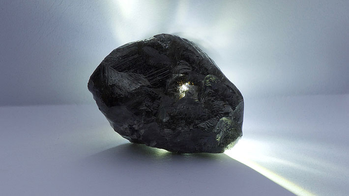 Hallan en Botswana el segundo diamante más grande del mundo: tiene el tamaño de una pelota de tenis