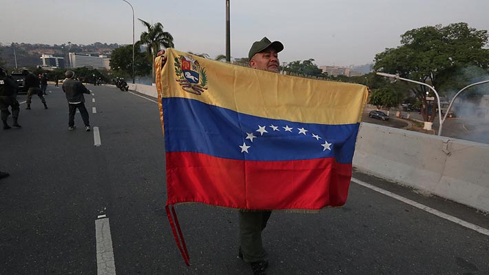 Piñera reitera "apoyo total" a Guaidó y señala que "dictadura de Maduro debe terminar por la fuerza pacífica"