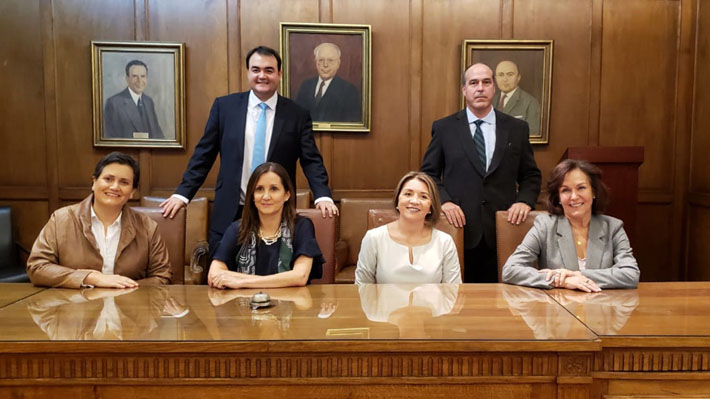DC, PPD e independientes presentan lista para conducir Colegio de Abogados con dos ex ministras de Bachelet
