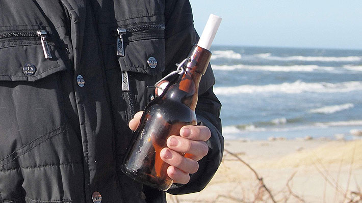 Botella con un mensaje escrito en español llega a remota isla japonesa: estuvo 10 años a la deriva