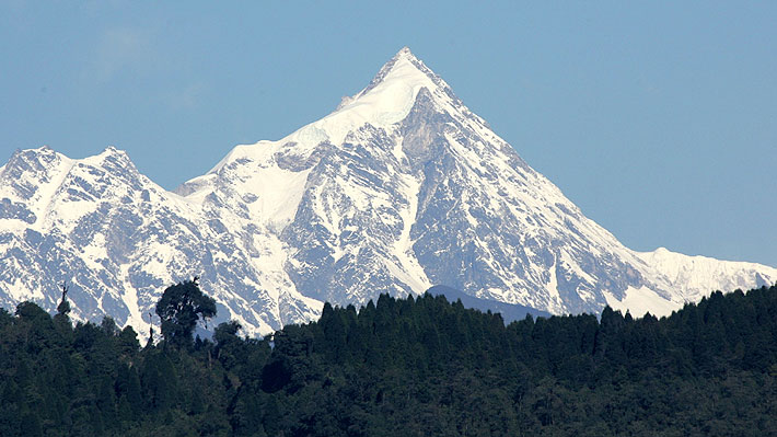 El Kanchenjunga, la cuarta montaña más mortal del mundo y donde está desaparecido el chileno Rodrigo Vivanco