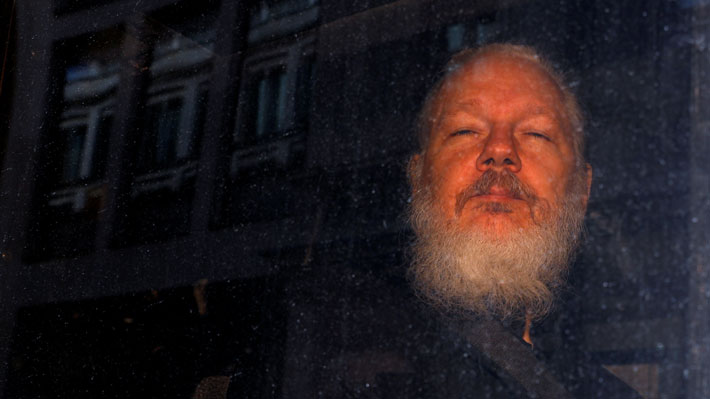 Relator de la ONU manifestó su "grave preocupación" por entrega de pertenencias de Assange a justicia de EE.UU.
