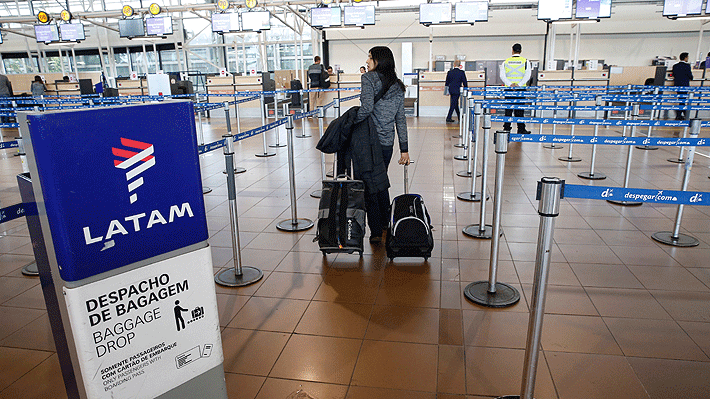 Acciones de Latam caen tras decisión judicial que anuló acuerdo con American y British Airways e Iberia