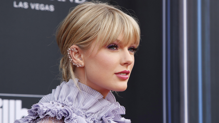 Taylor Swift rehúsa responder una pregunta "sexista" que le hizo un periodista en torno a su edad