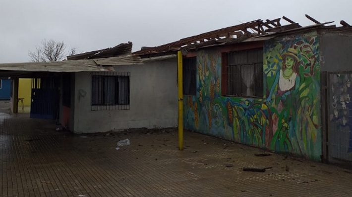 Suspenden clases en cinco colegios de Talcahuano y Concepción: alumnos de dos de ellos serán reubicados