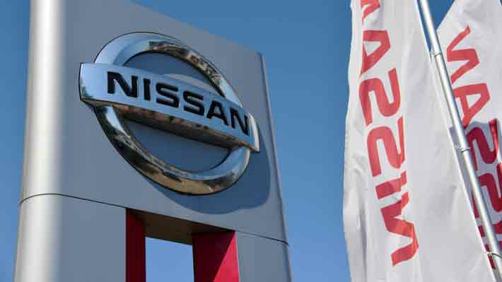 Nissan asegura que analizará su relación con Renault de concretarse la fusión anunciada con FCA