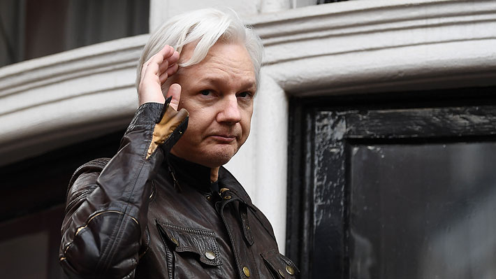Medio asegura que EE.UU. solicitó formalmente a Reino Unido la extradición de Assange