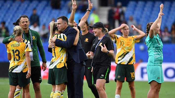 Australia remontó y se impuso a Brasil en un partidazo marcado por el buen juego y las polémicas decisiones del VAR