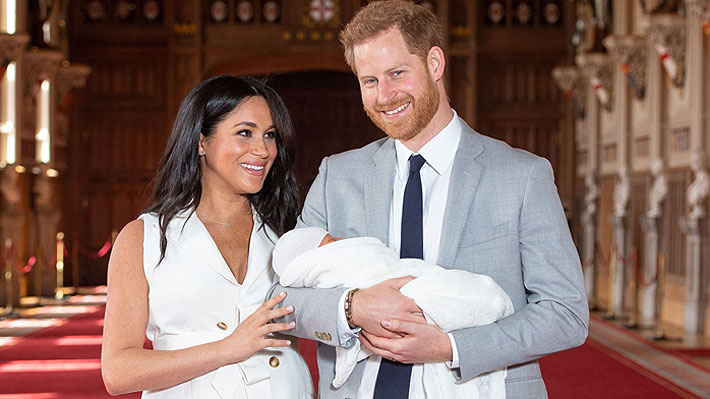 Duques de Sussex comparten adorable fotografía de su hijo Archie con motivo del Día del Padre