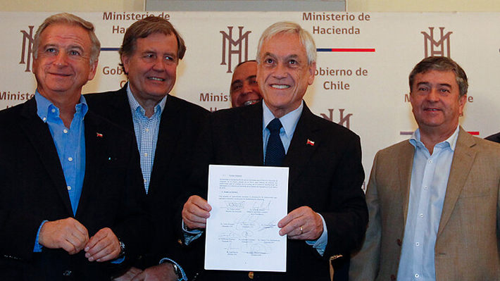 Las motivaciones de Piñera para asistir a la firma del acuerdo por la reforma tributaria entre el Gobierno y la DC