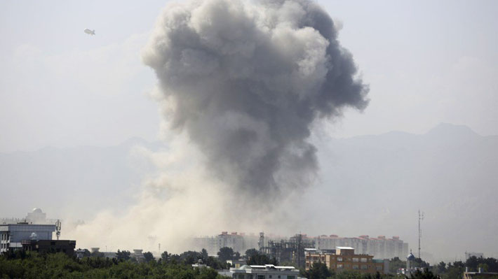 Explosión en zona de alta seguridad de Kabul deja al menos 53 heridos