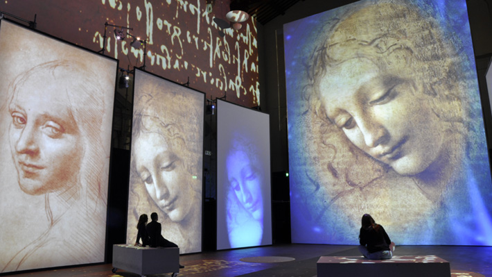 Galería: Exposición inmersiva "Da Vinci Experience" exhibe en Santiago el legado del genio a 500 años de su muerte