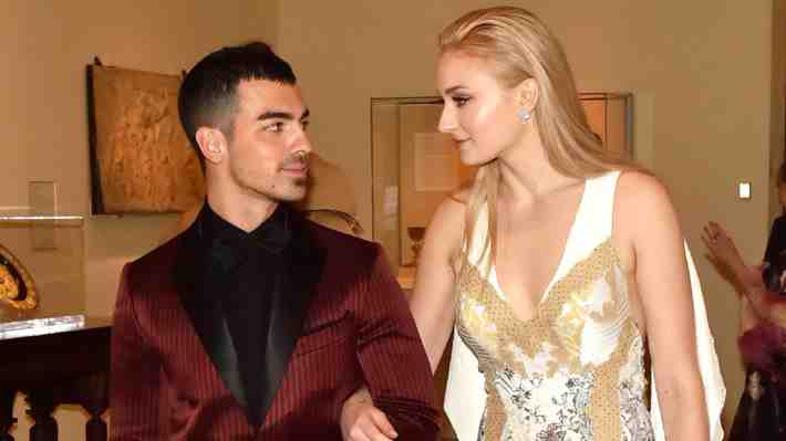 Sophie Turner y Joe Jonas entre las parejas más populares del mundo del espectáculo tras publicar foto de su boda