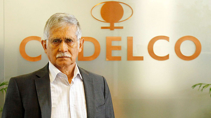 Codelco cita a reunión extraordinaria de directorio: Se anunciaría al sucesor de Nelson Pizarro