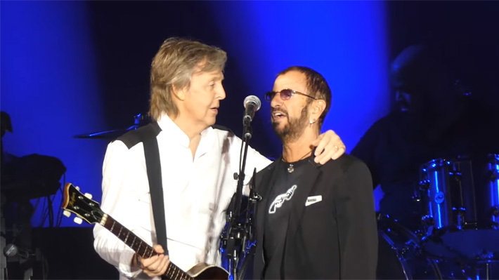 Video: Paul McCartney invita al escenario a Ringo Starr durante un concierto en Los Angeles