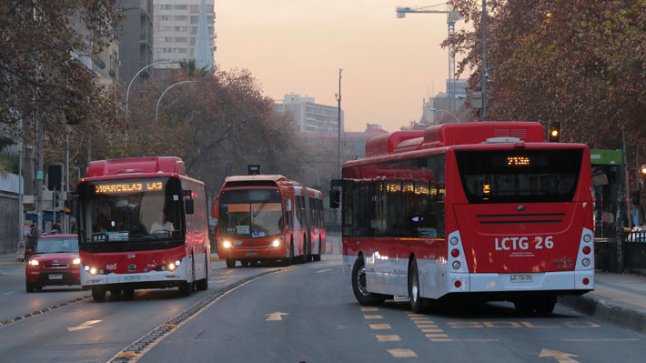 El positivo balance del Gobierno del renovado sistema de transporte en Santiago: Mejora frecuencia y regularidad