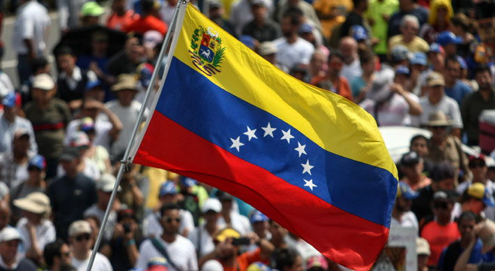 Gobierno y oposición de Venezuela reanudarán esta semana conversaciones por crisis política