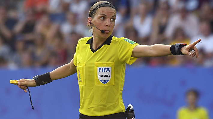 Histórico: Por primera vez una mujer arbitrará una final masculina del fútbol europeo