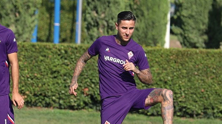 Erick Pulgar debuta por la Fiorentina en goleada sobre Galatasary en un partido amistoso