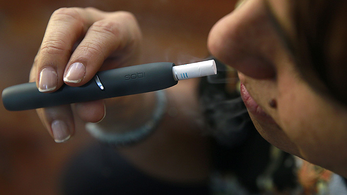 Ciudad en Estados Unidos pidió a sus residentes que dejaran de fumar "inmediatamente" cigarros electrónicos