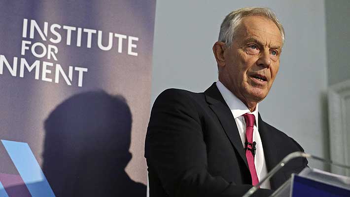 Tony Blair considera que el estado de la política británica es "alarmante"