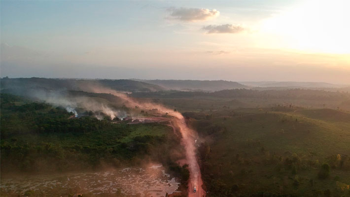 Francia envía nuevos drones y bomberos a la misión que está colaborando en apagar los incendios en Bolivia