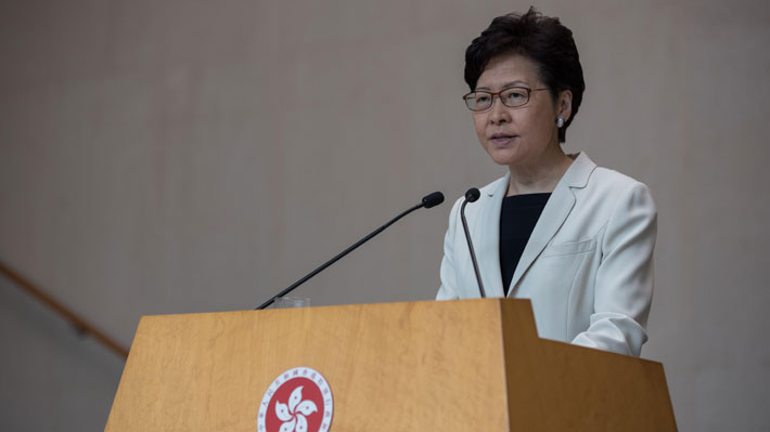 Jefa de Gobierno de Hong Kong anuncia que se reunirá con manifestantes para poner fin al conflicto mediante el diálogo
