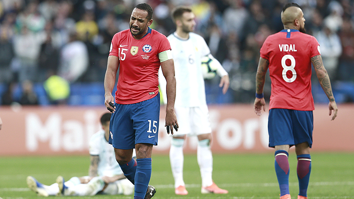El declive de Chile en el ranking FIFA: Alcanzó su peor ubicación en más de cuatro años