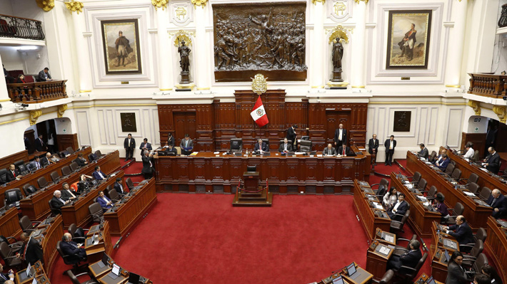 Gobierno peruano oficializa disolución del Congreso y convoca a elecciones legislativas para enero de 2020