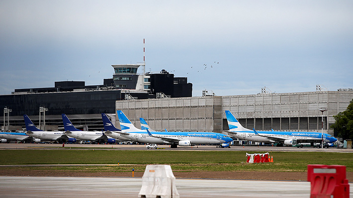 Pilotos de Aerolíneas Argentinas confirman huelga: Presidente de la compañía acusa que se trata de un "paro K"
