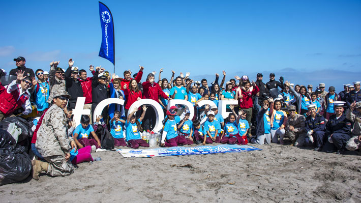 Ministro de Defensa encabeza limpieza de playas en el marco de la COP25: Se han recolectado 70 toneladas de basura