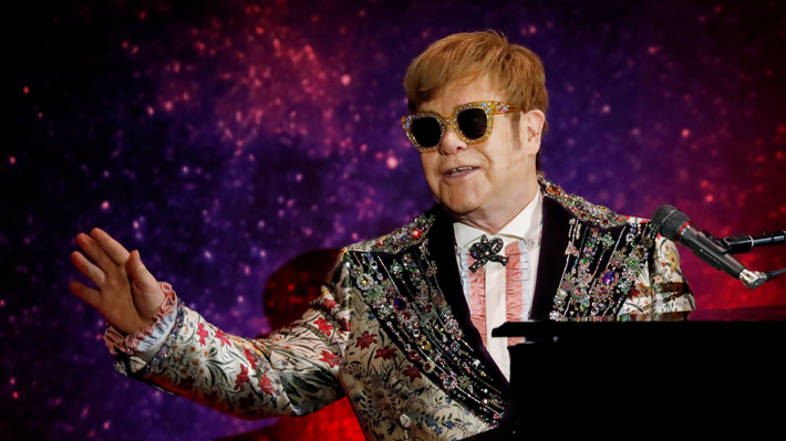 Elton John escribe sobre antiguas adicciones en autobiografía próxima a estrenar: "La cocaína me convirtió en un monstruo"
