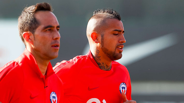 Más detalles de cómo habría sido el "frío" reencuentro entre Vidal y Bravo en la "Roja": "No son 'yuntas'"