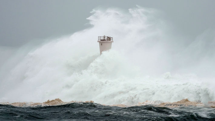 Peligroso tifón Hagibis amenaza a Japón con intensas lluvias y fuertes vientos
