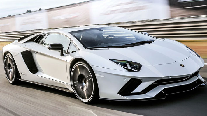 Lamborghini llama a revisión a sus modelos Aventador que cuestan más de 300 millones de pesos