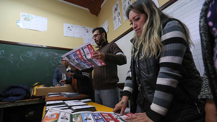Mesas electorales comienzan a cerrar en Bolivia tras ocho horas de votación