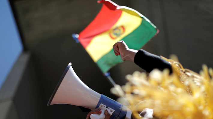 Vocal del Tribunal Electoral de Bolivia renuncia y otro pasa a la clandestinidad tras denuncia de fraude en elecciones